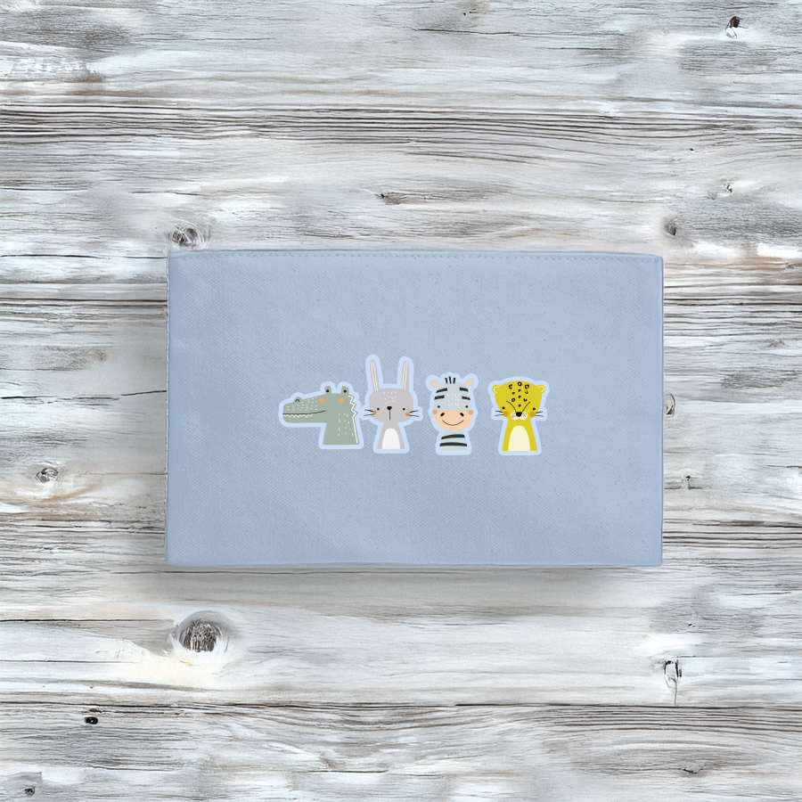 ポーチやバッグまで